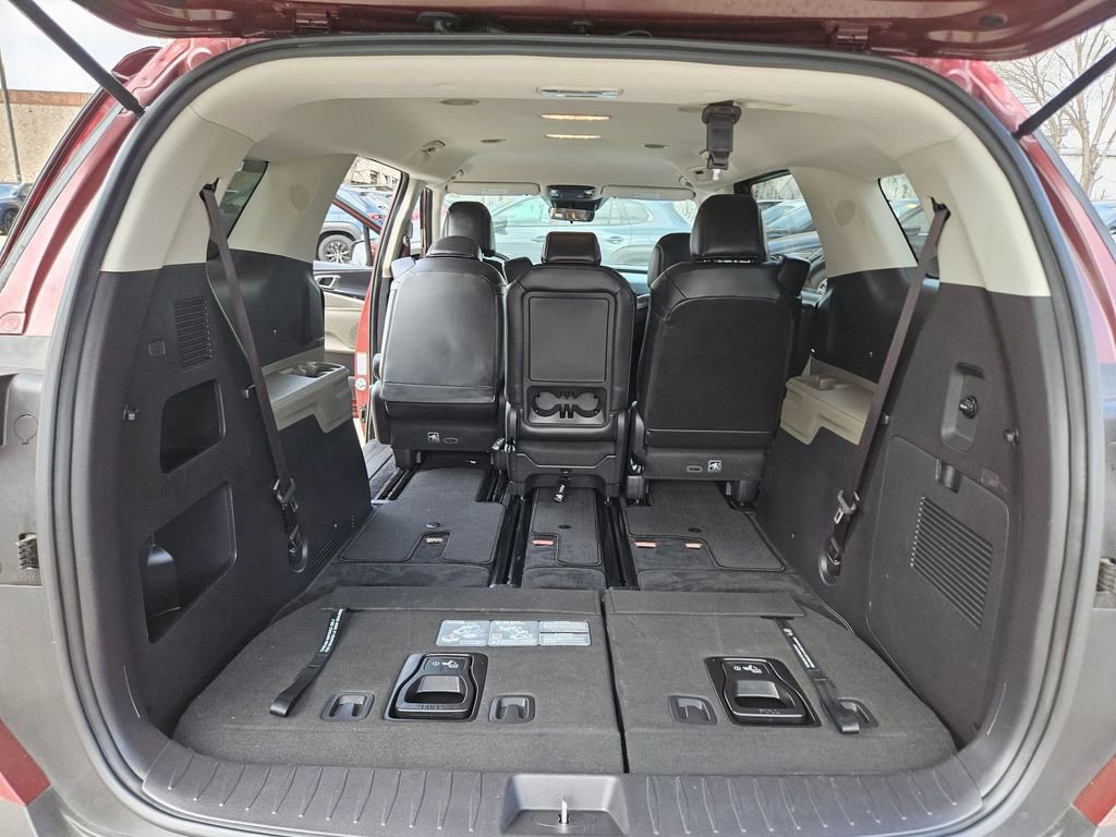 Used 2025 Kia Carnival image 24