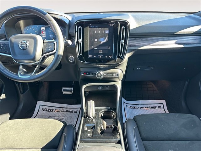 Used 2021 Volvo XC40 T5 R-Design w/ Climate Package image 11
