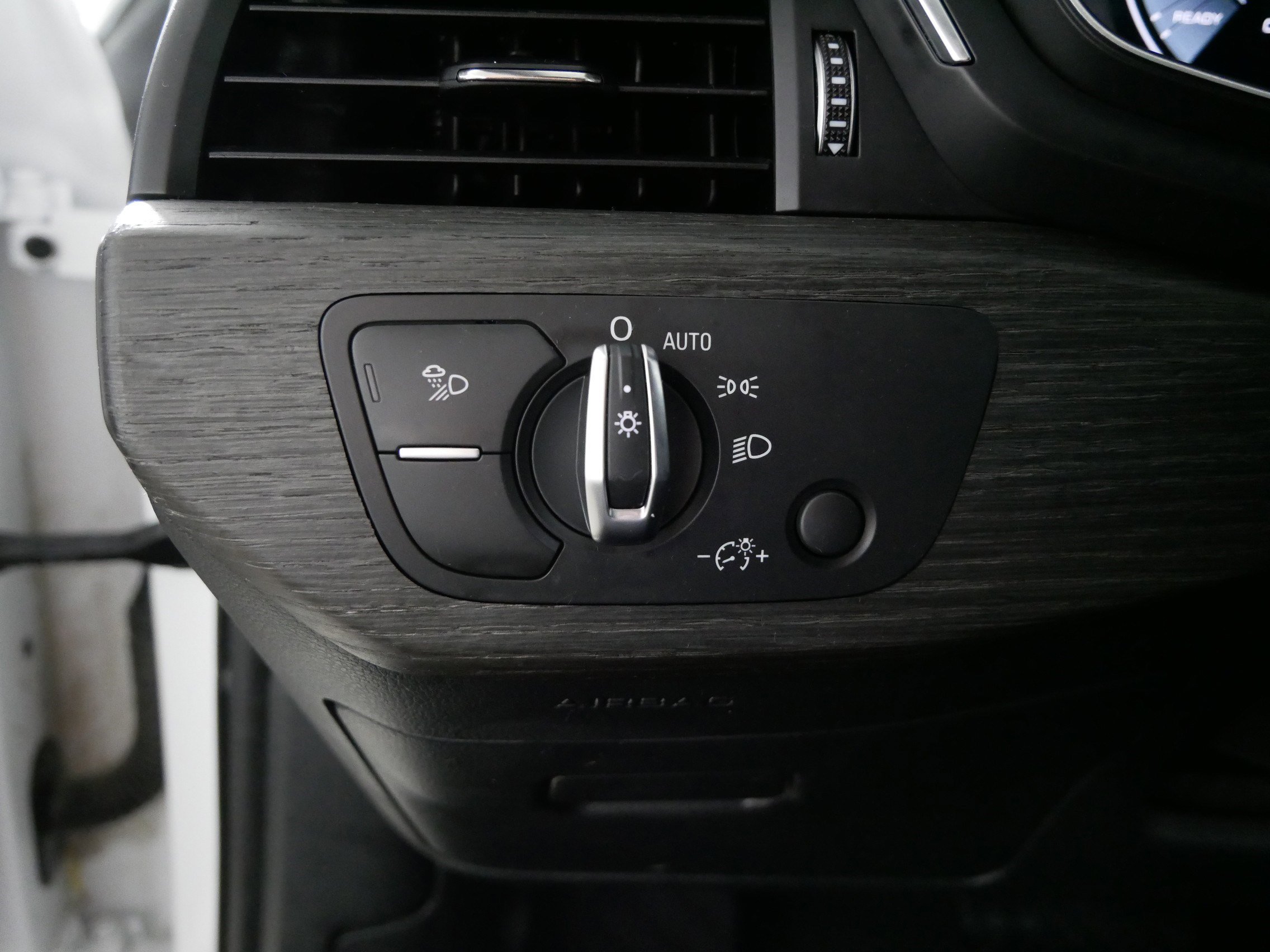 Used 2024 Audi A4 2.0T Premium Plus image 26