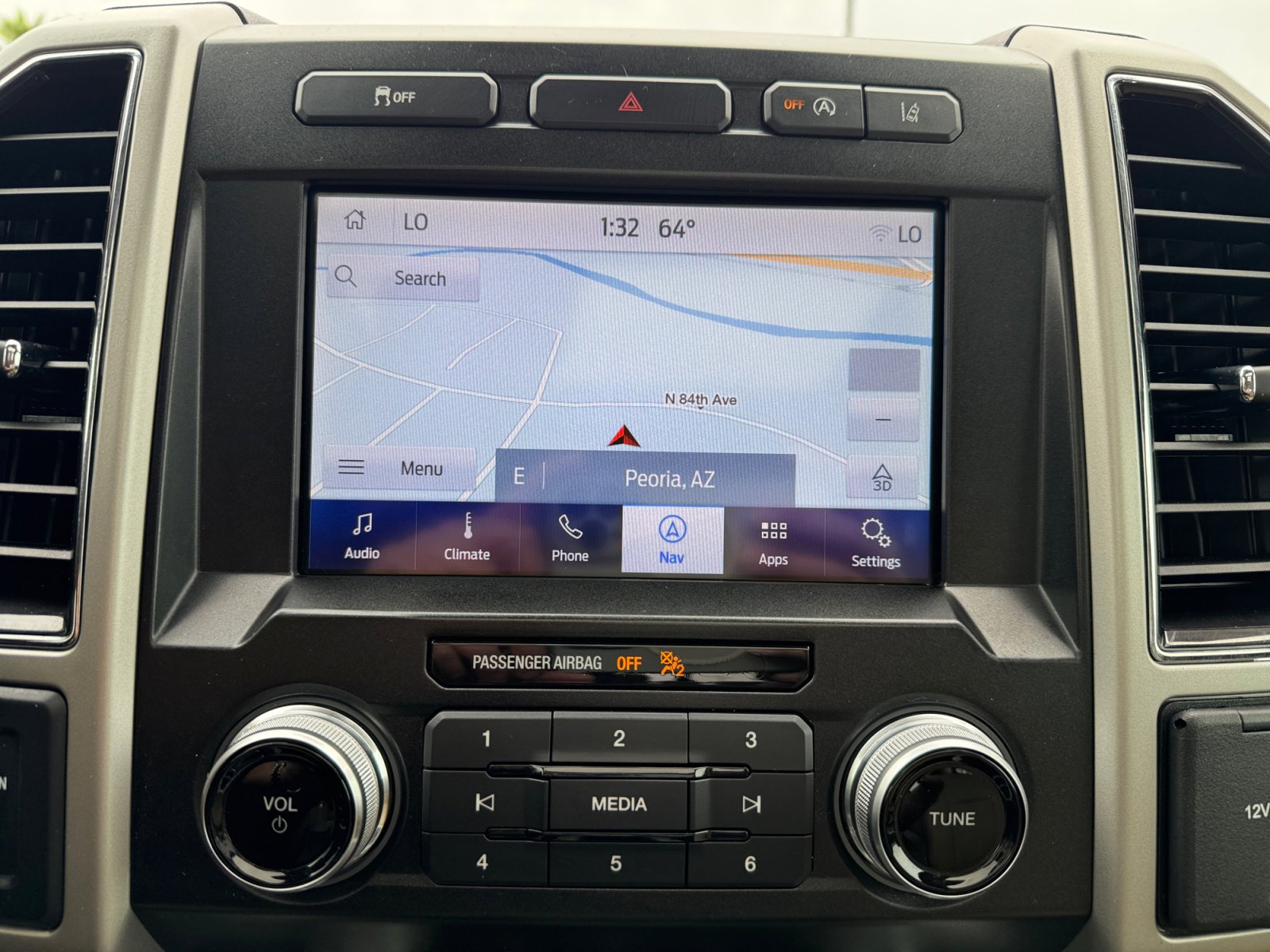 Used 2020 Ford F150 Lariat w/ Equipment Group 502A Luxury image 28