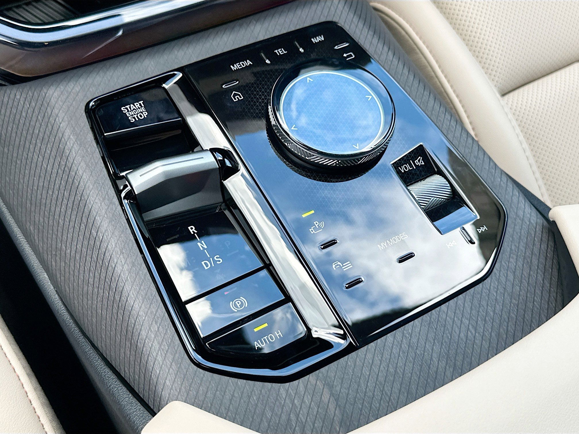 New 2026 BMW X3 xDrive30 w/ Premium Package image 16