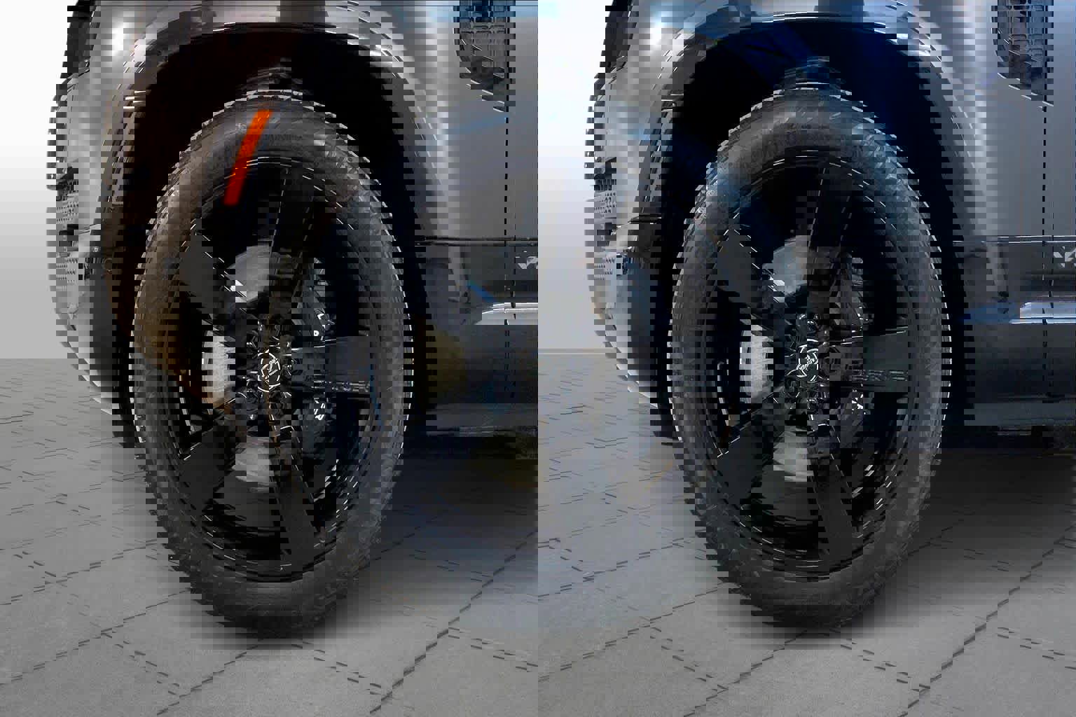 Used 2023 Land Rover Defender 110 V8 image 11