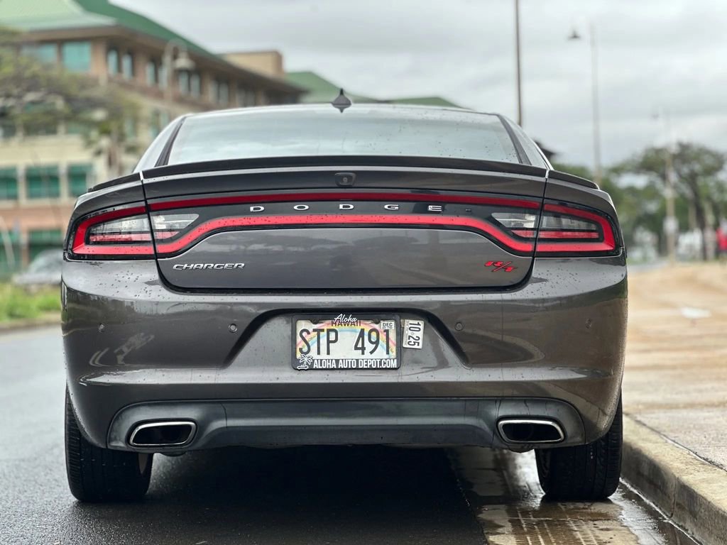Used 2015 Dodge Charger R/T image 4