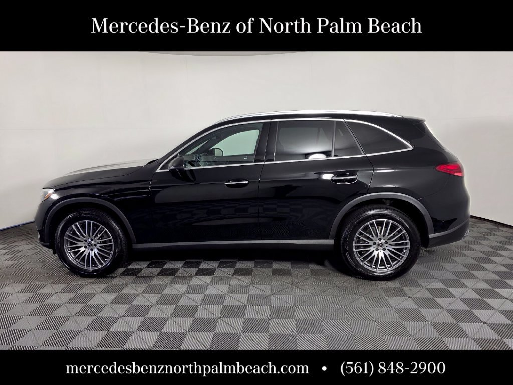 Certified 2026 Mercedes-Benz GLC 300 image 3