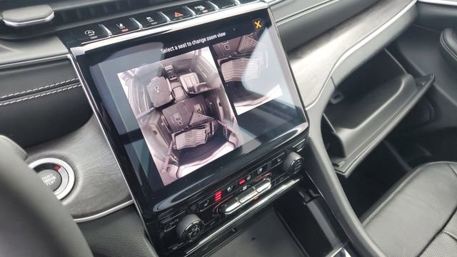Certified 2023 Jeep Grand Cherokee L Limited w/ Luxury Tech Group II image 7