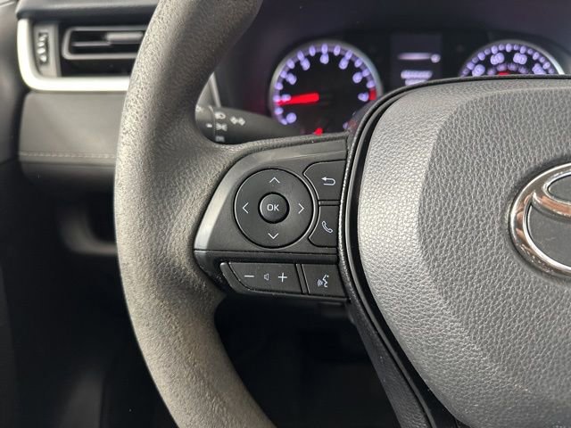 Used 2020 Toyota RAV4 LE w/ All Weather Liner Package AWD/4WD image 15