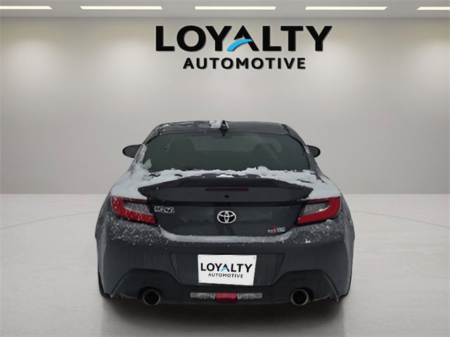 Used 2024 Toyota GR86 Premium w/ Performance Package image 4