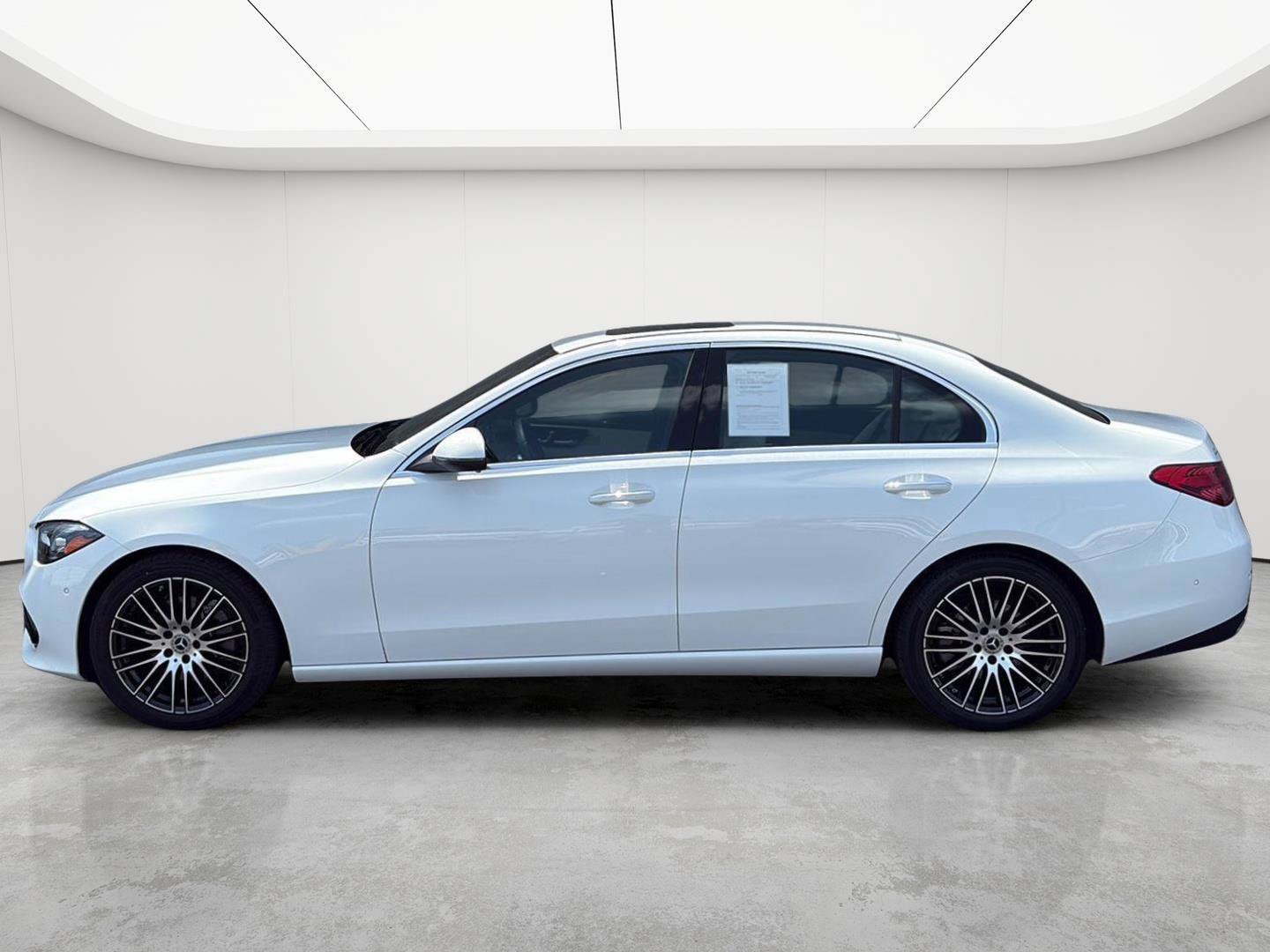 Used 2025 Mercedes-Benz C 300 4MATIC Sedan image 36