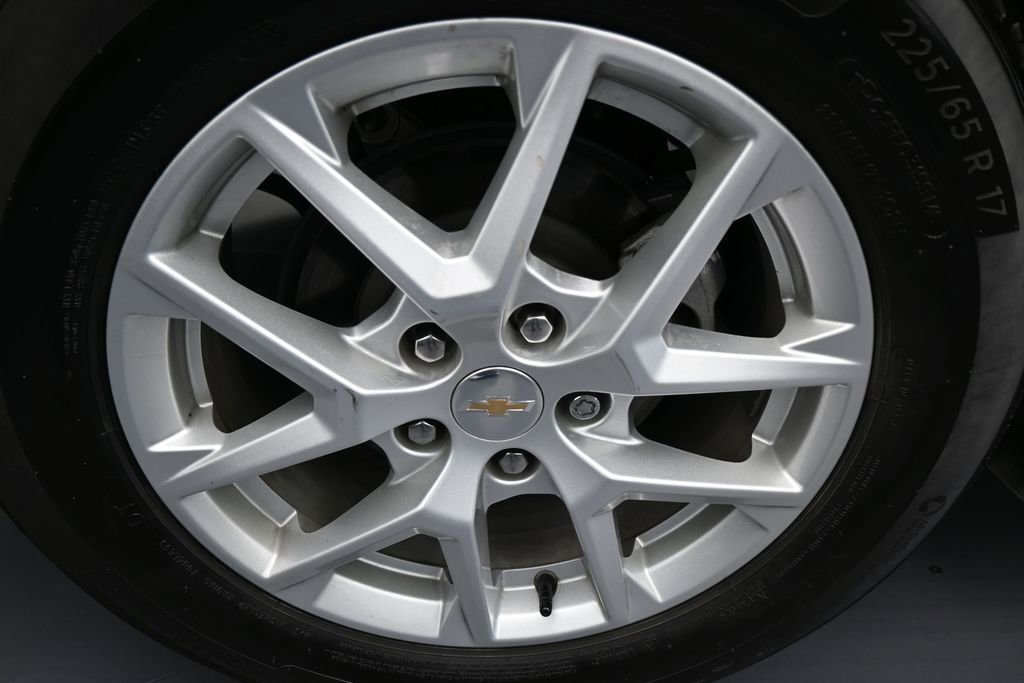 Used 2023 Chevrolet Equinox LS FWD image 39