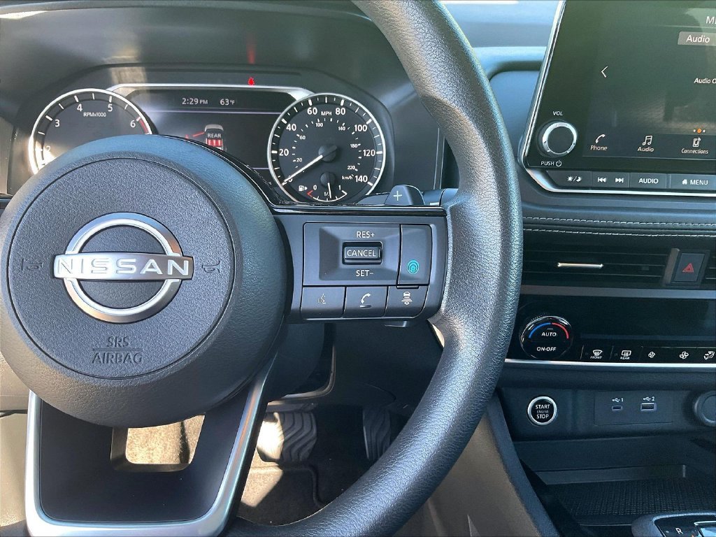 Used 2023 Nissan Rogue SV AWD/4WD image 23