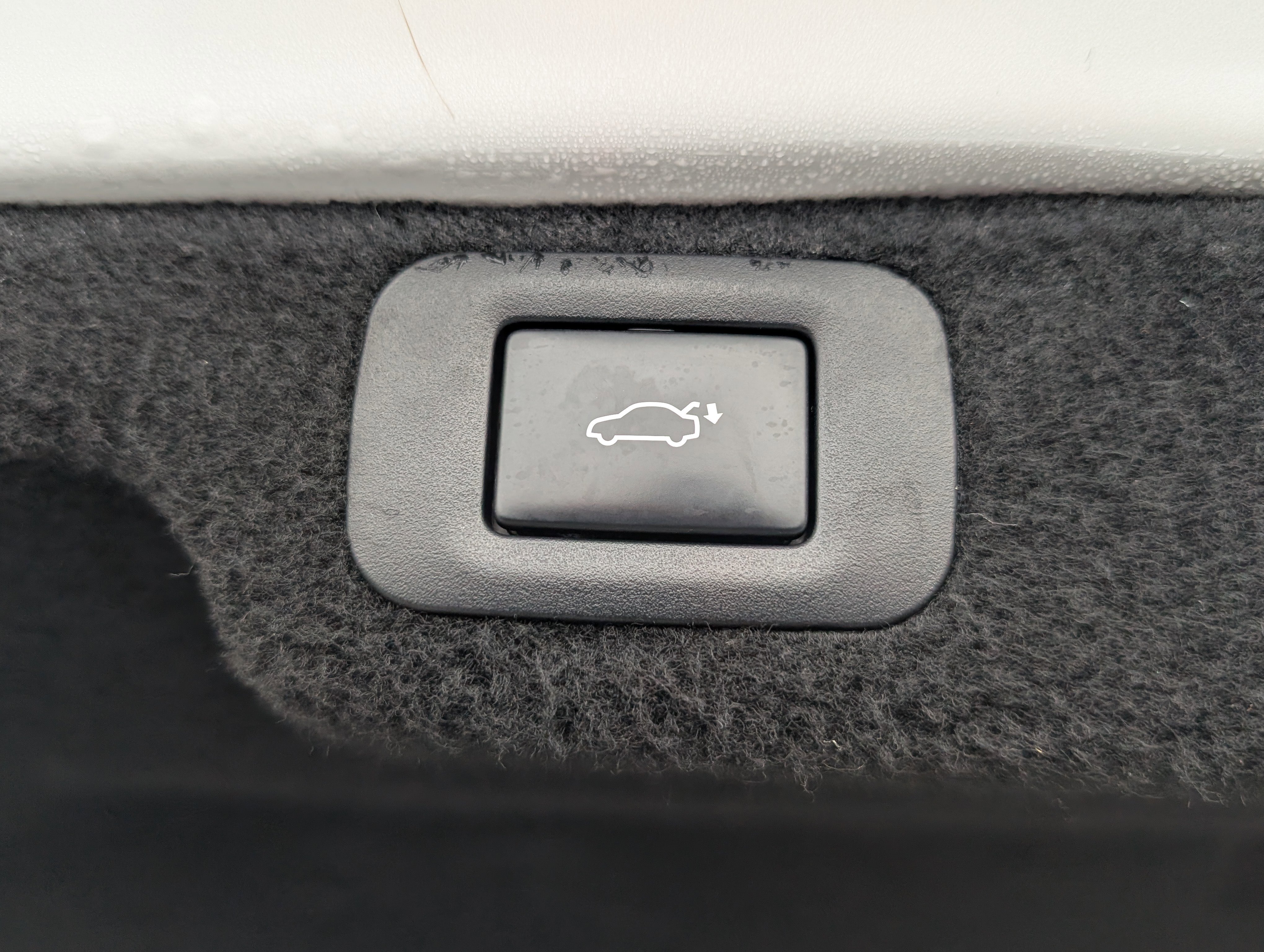 Used 2020 Lexus LS 500h AWD w/ Luxury Package image 14