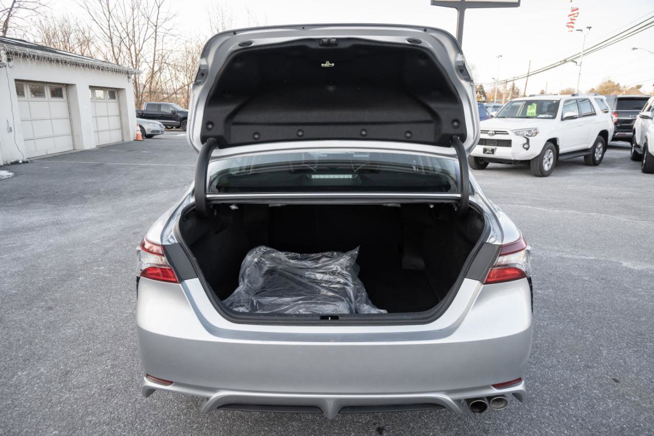 Used 2024 Toyota Camry SE image 20