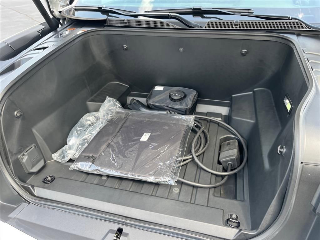 New 2025 Chevrolet Silverado EV RST image 34