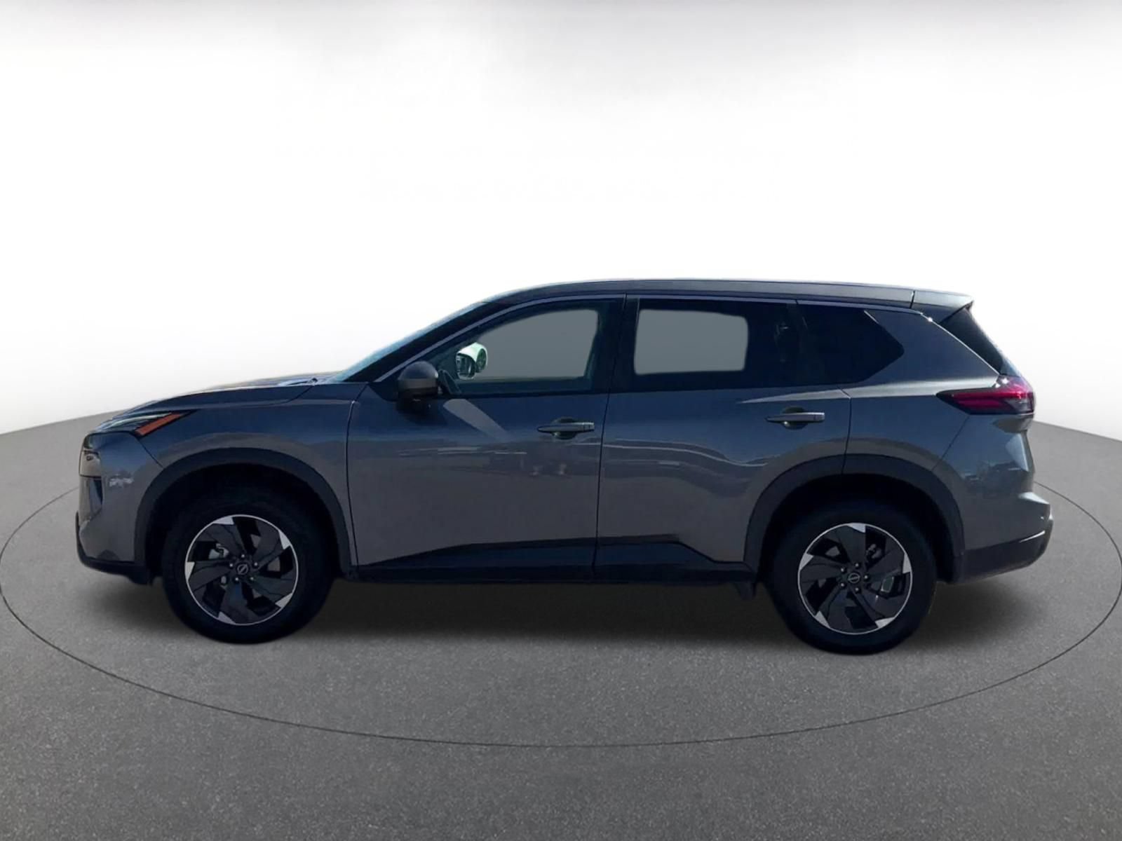 Used 2025 Nissan Rogue SV AWD/4WD image 8