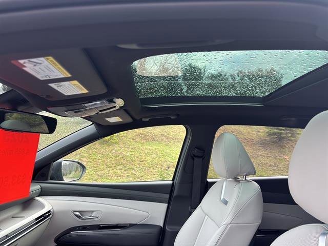 Used 2025 Hyundai Tucson Limited image 15