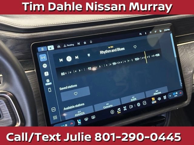 Used 2023 Rivian R1S Adventure AWD/4WD image 28