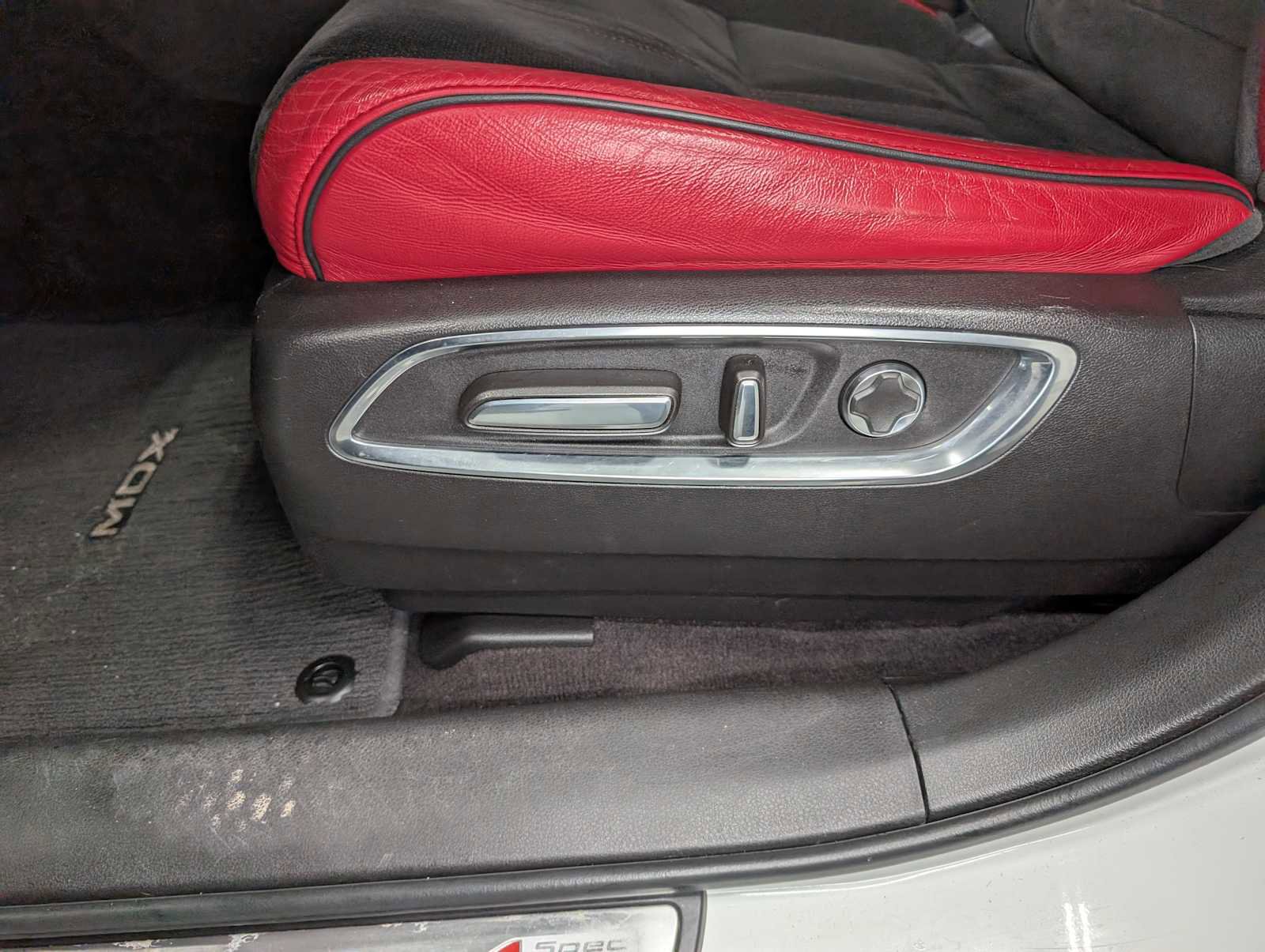 Used 2019 Acura MDX A-Spec image 39