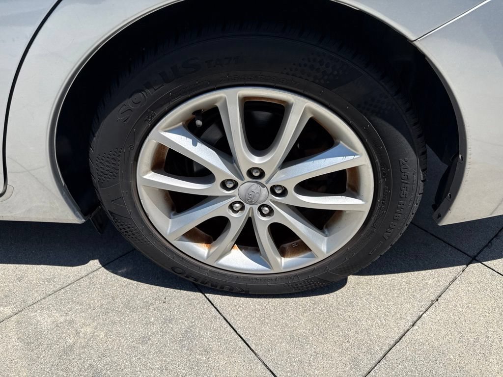 Used 2013 Subaru Impreza 2.0i Premium w/ All-Weather Pkg AWD/4WD image 15