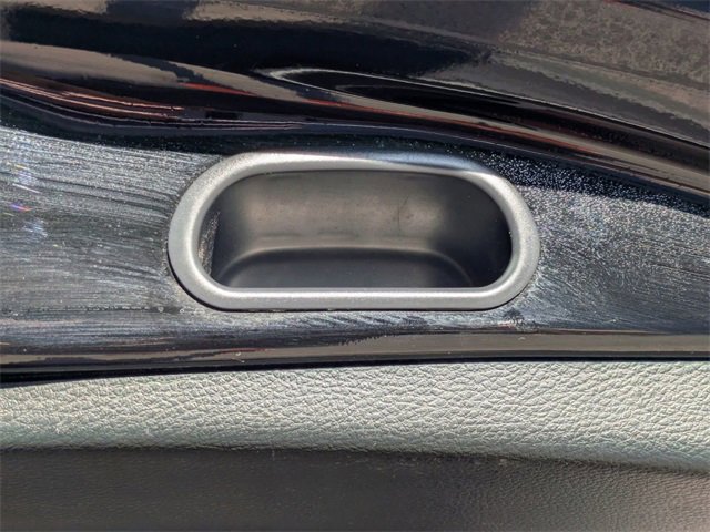 Used 2015 Toyota RAV4 LE image 14