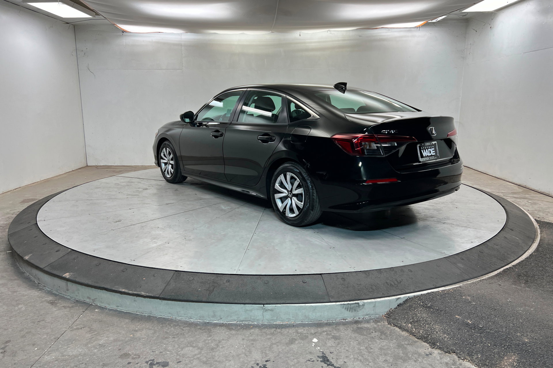 Used 2025 Honda Civic LX image 3