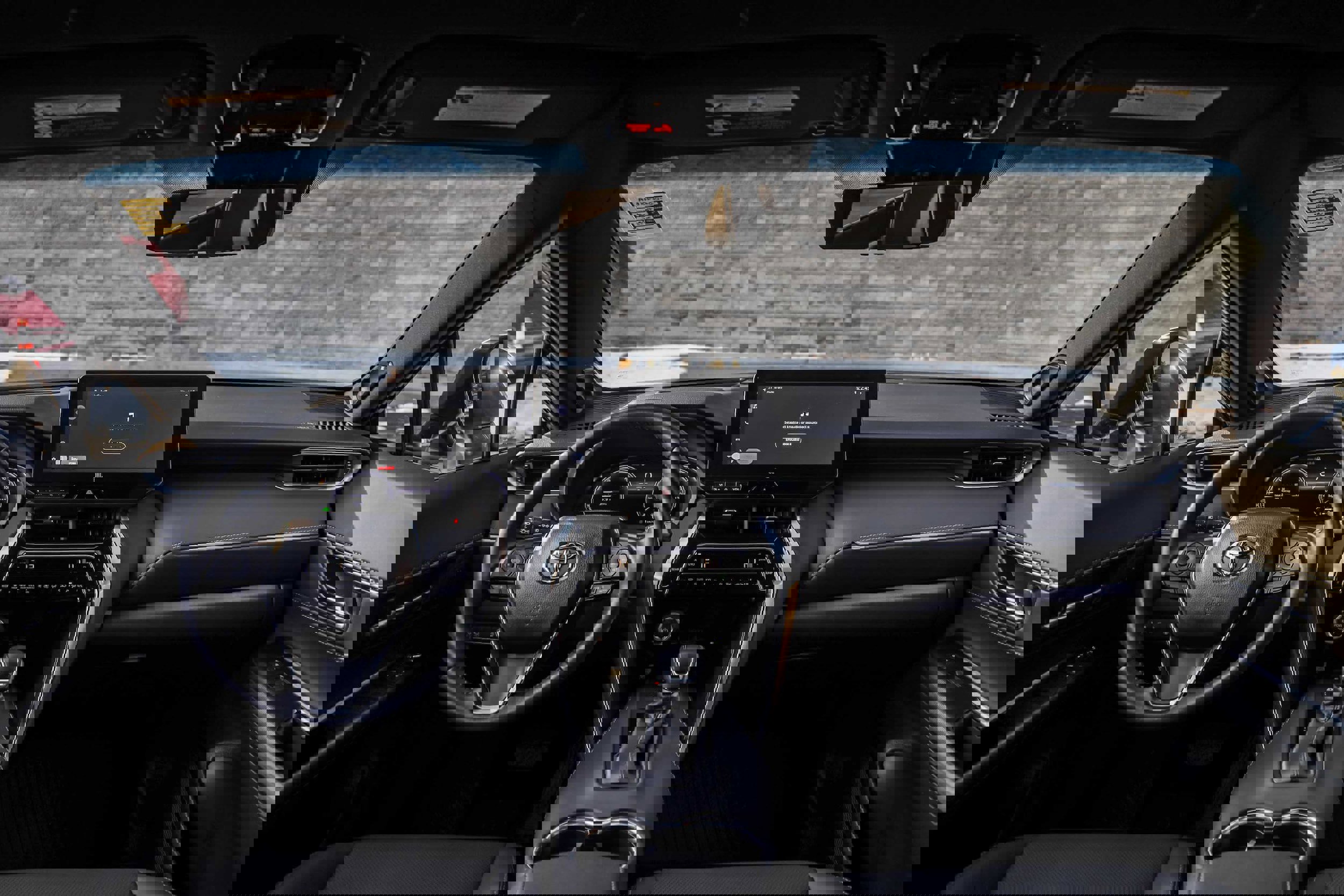 Certified 2024 Toyota Venza Limited image 25