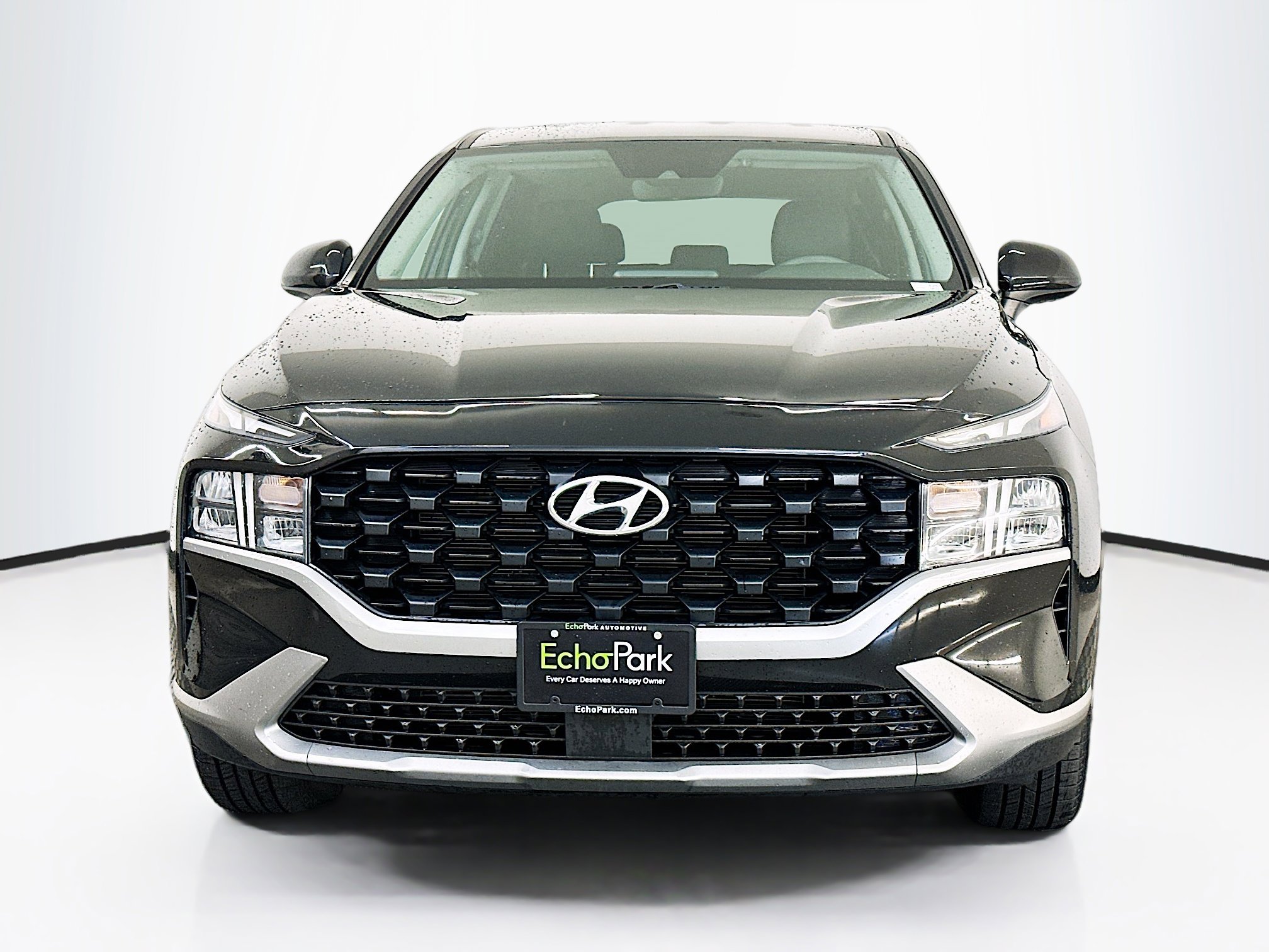 Used 2023 Hyundai Santa Fe SE image 2