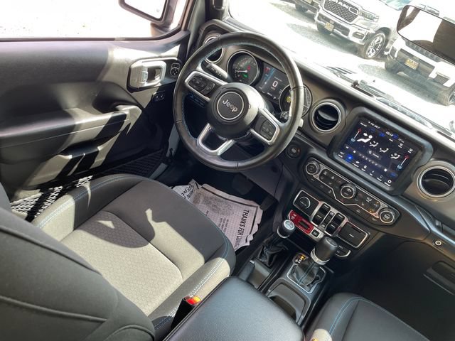 Used 2023 Jeep Wrangler Unlimited Rubicon 4xe w/ Dual Top Group AWD/4WD image 21