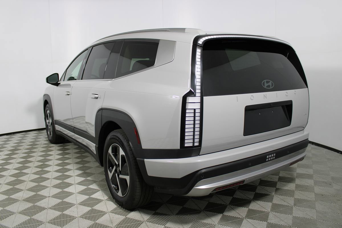 Used 2026 Hyundai Ioniq 9 SE image 44