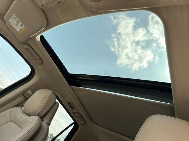 Used 2018 Lincoln Navigator Select w/ Technology Package image 39