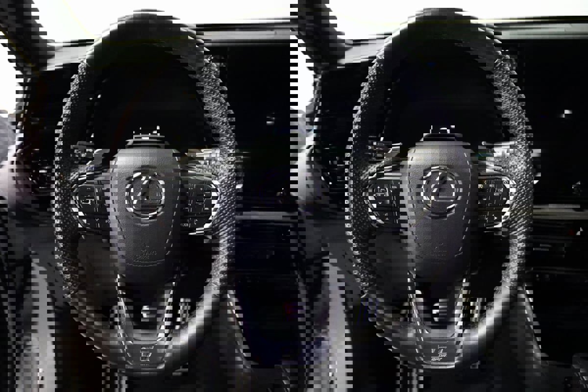 Used 2024 Lexus TX 500h AWD w/ Technology Package image 42