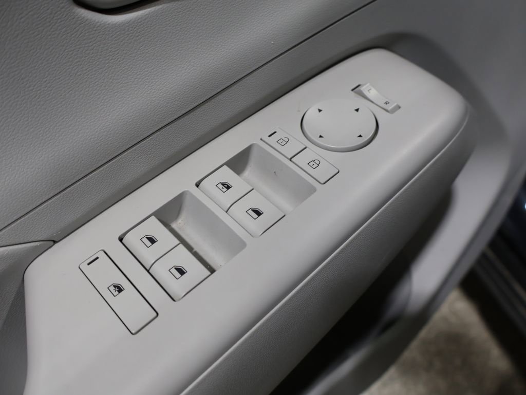 Used 2024 Hyundai Kona SEL image 13