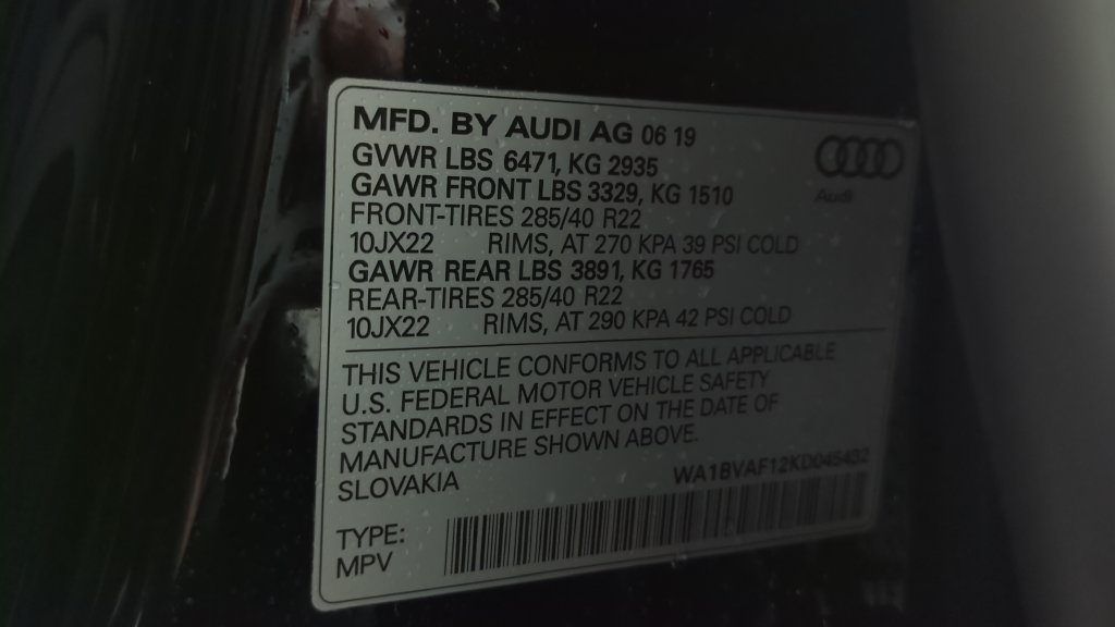 Used 2019 Audi Q8 Premium Plus AWD/4WD image 25