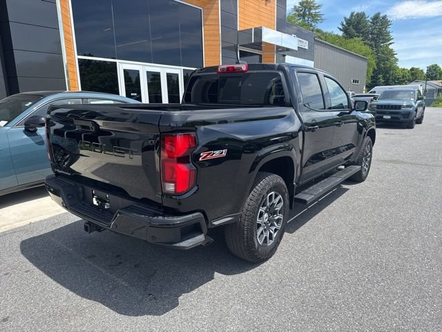 Used 2025 Chevrolet Colorado Z71 AWD/4WD image 7