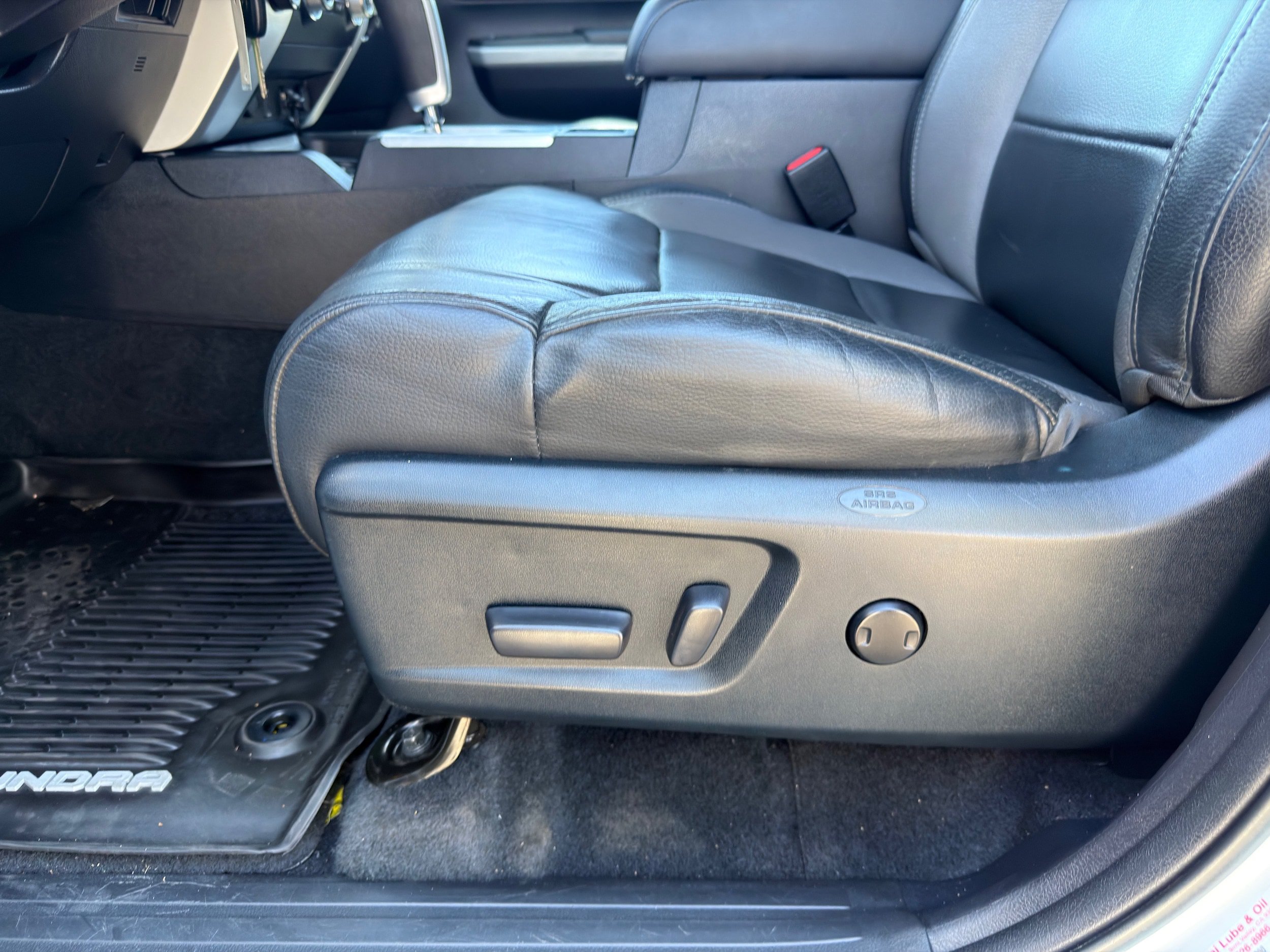 Used 2018 Toyota Tundra Limited w/ Limited Premium Package AWD/4WD image 27