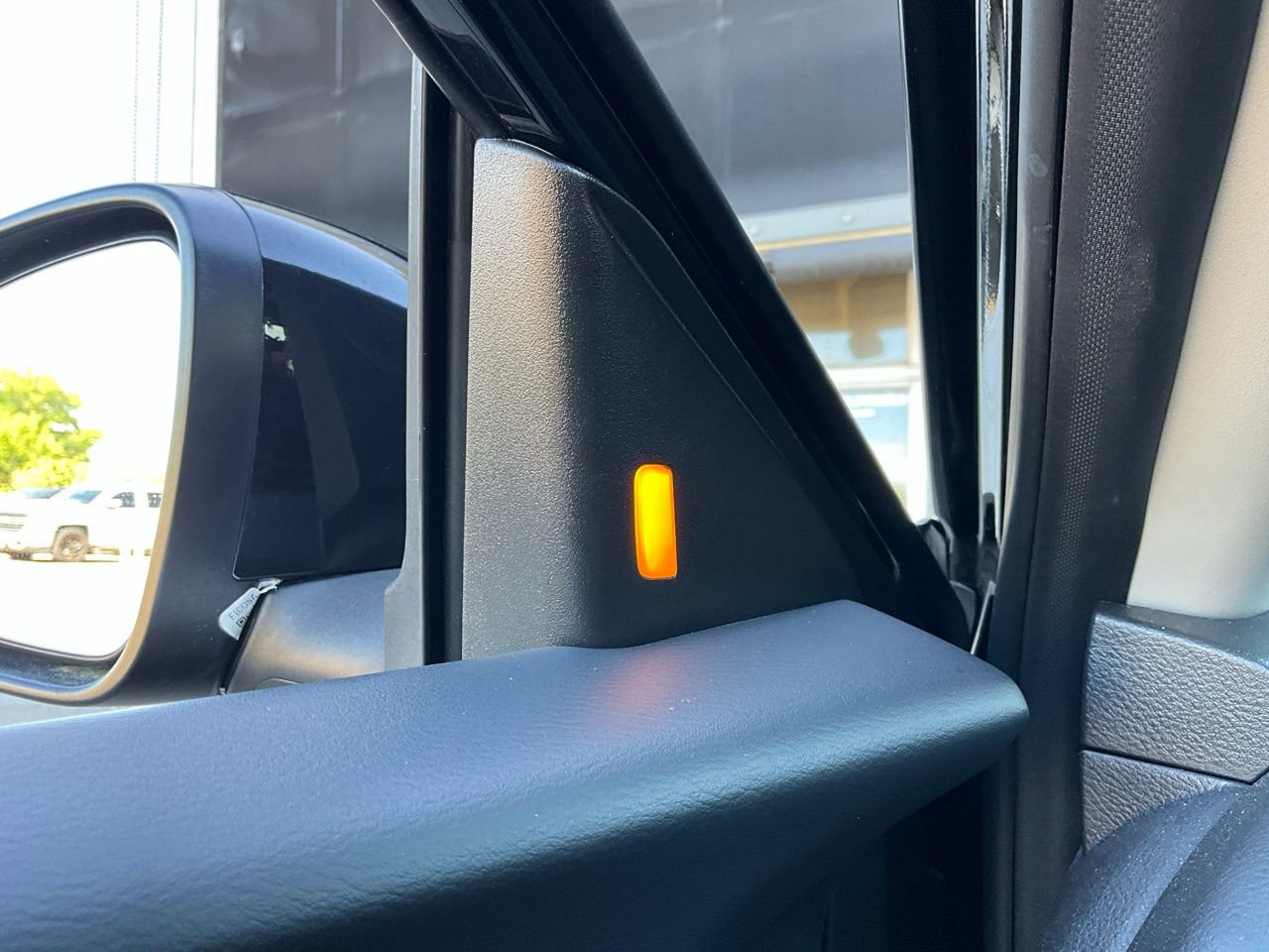 Used 2025 Nissan Sentra S image 18