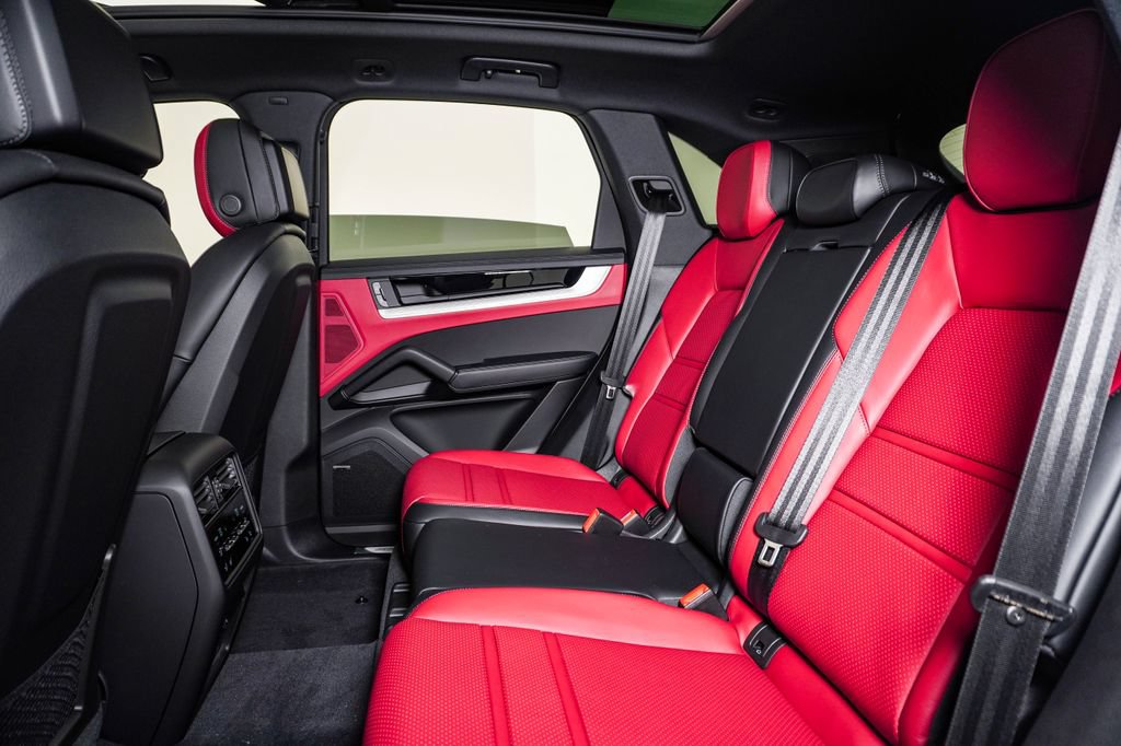 New 2026 Porsche Cayenne AWD/4WD image 17