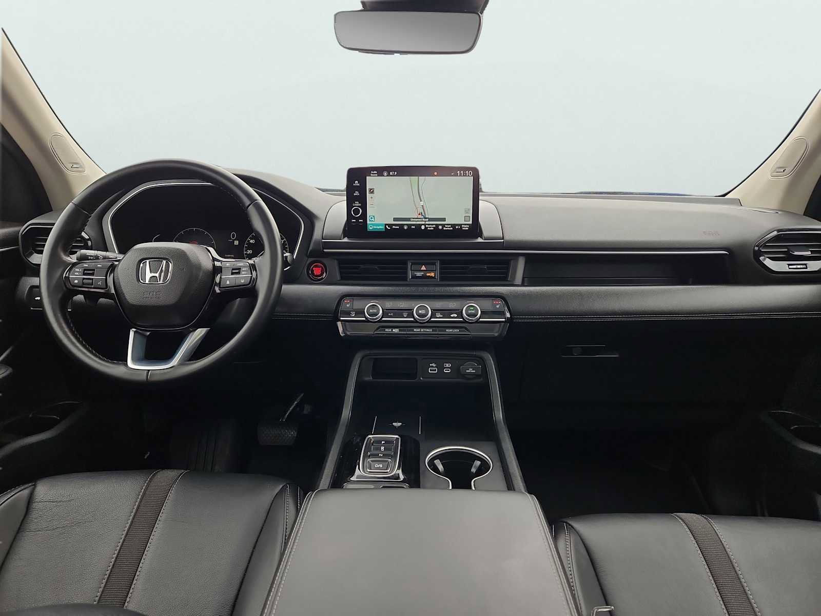 Certified 2025 Honda Pilot Touring image 11
