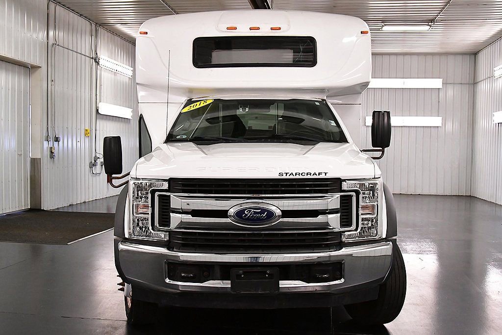 Used 2017 Ford F550 2WD Regular Cab Super Duty image 3