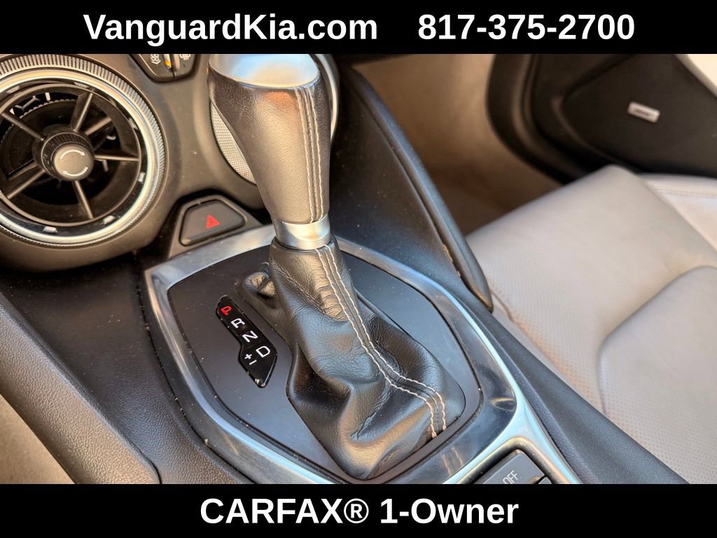 Used 2020 Chevrolet Camaro LT w/ Technology Package image 21
