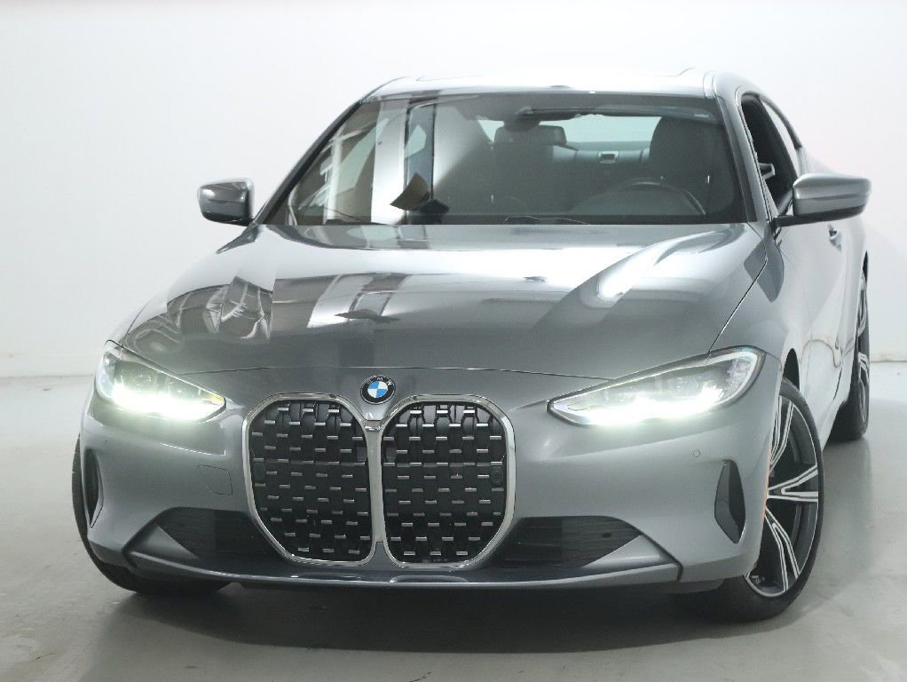 Used 2023 BMW 430i xDrive Coupe w/ Premium Package image 3