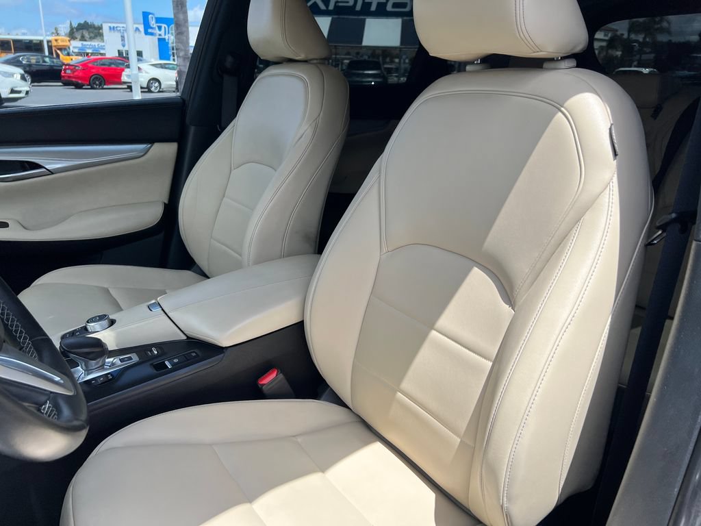 Used 2020 INFINITI QX50 Luxe w/ Navigation Package AWD/4WD image 16