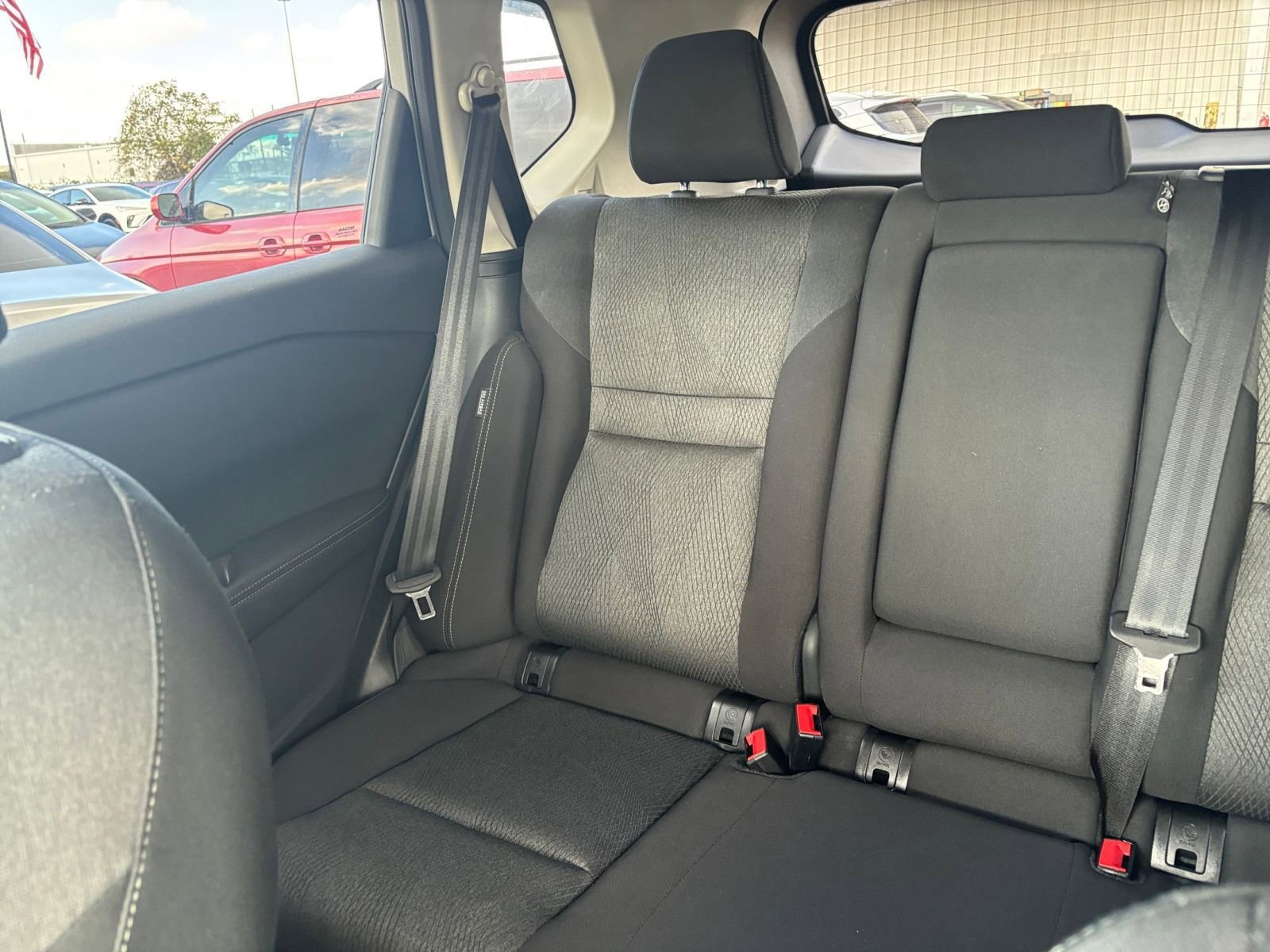 Used 2025 Nissan Rogue SV image 40