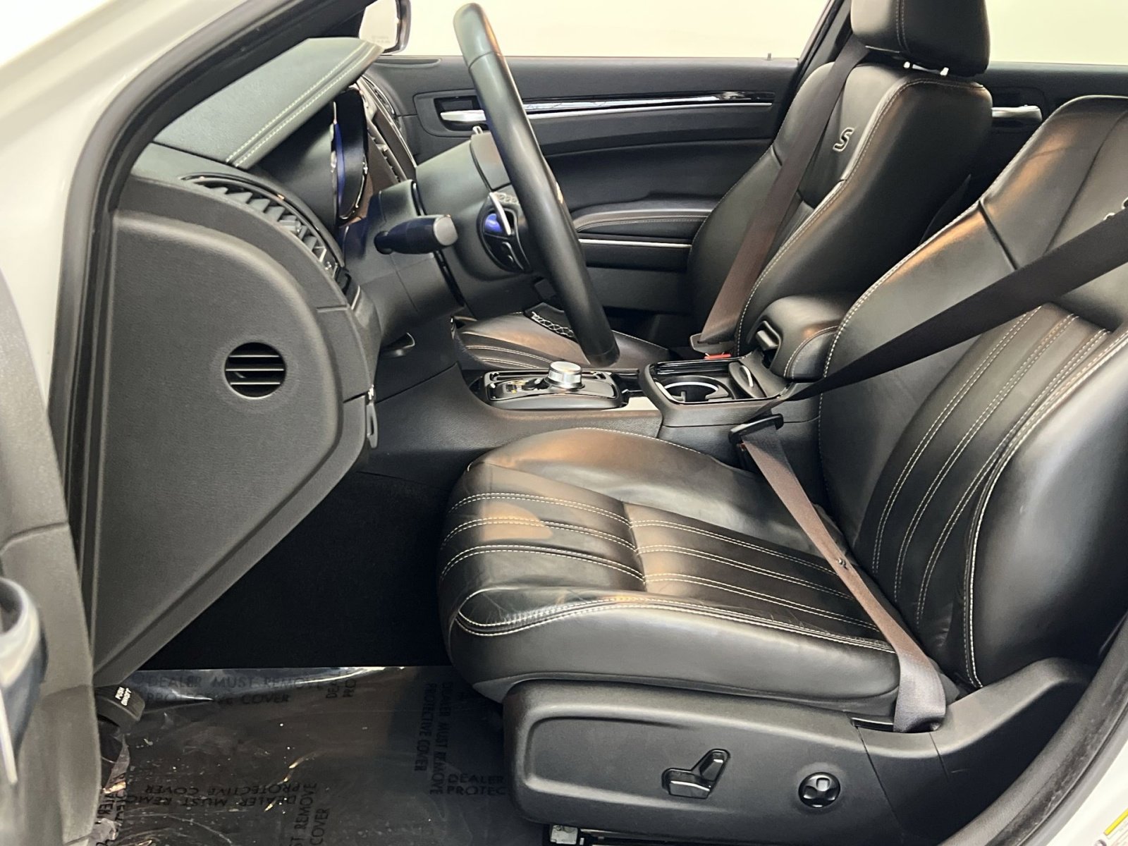 Used 2019 Chrysler 300 S w/ 300S Premium Group image 11