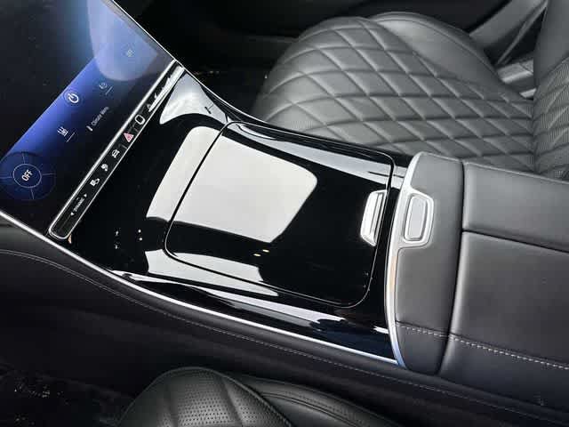 Used 2024 Mercedes-Benz S 580e 4MATIC Sedan image 22