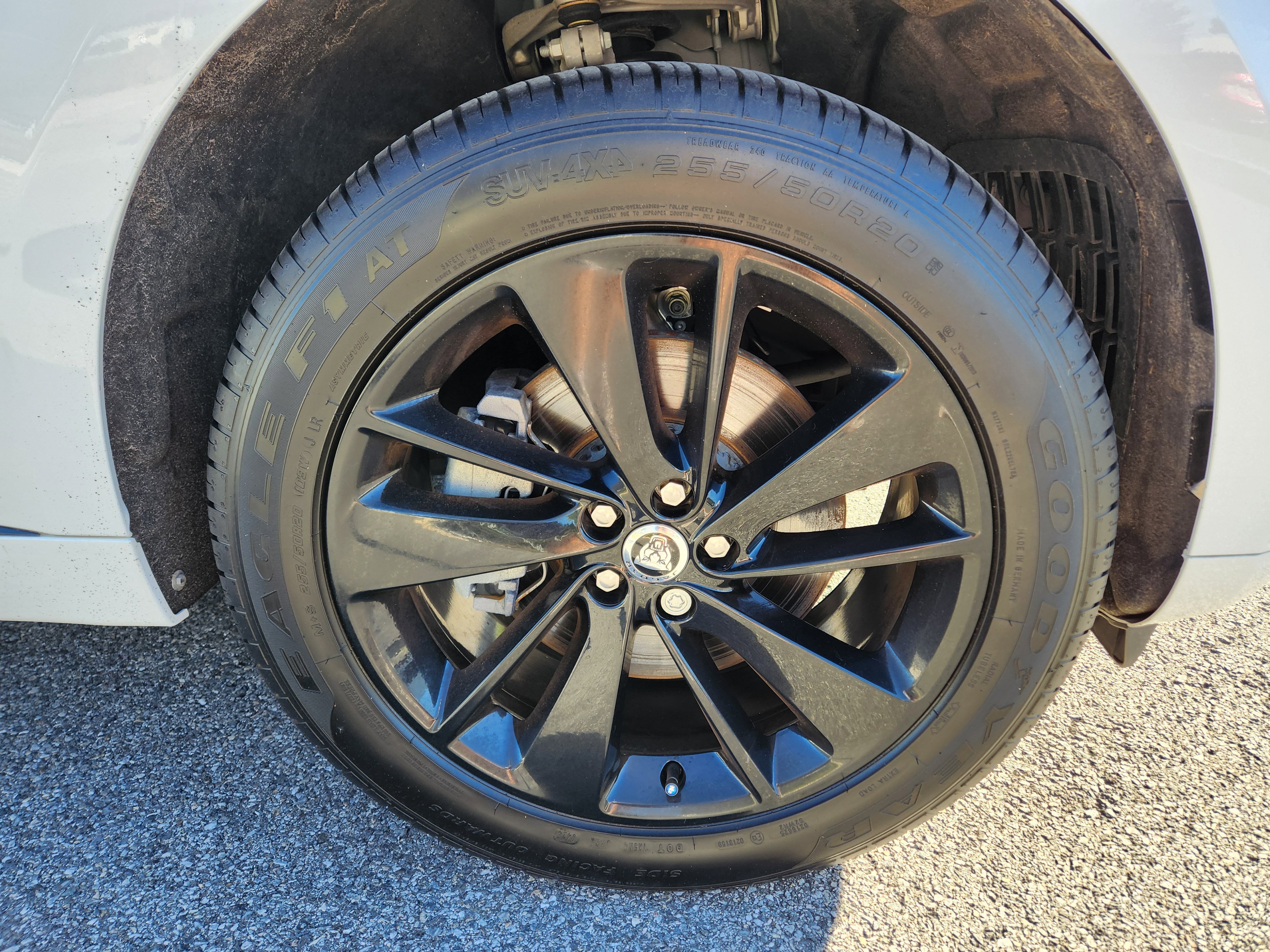 Certified 2025 Jaguar F-PACE R-Dynamic S image 7