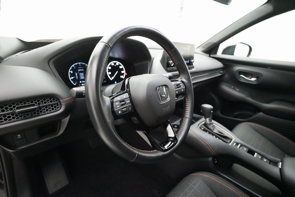 Certified 2025 Honda HR-V Sport image 8