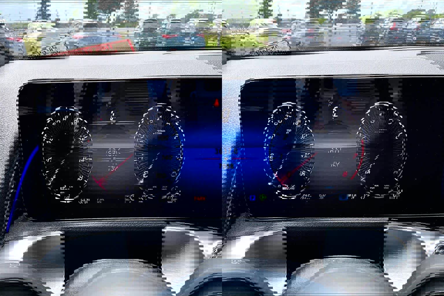 Certified 2024 Mercedes-Benz GLB 250 image 27