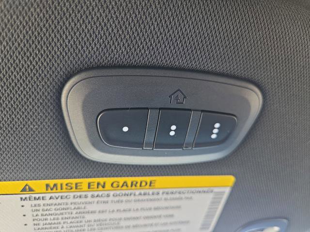 New 2026 Chrysler Pacifica Select FWD image 24