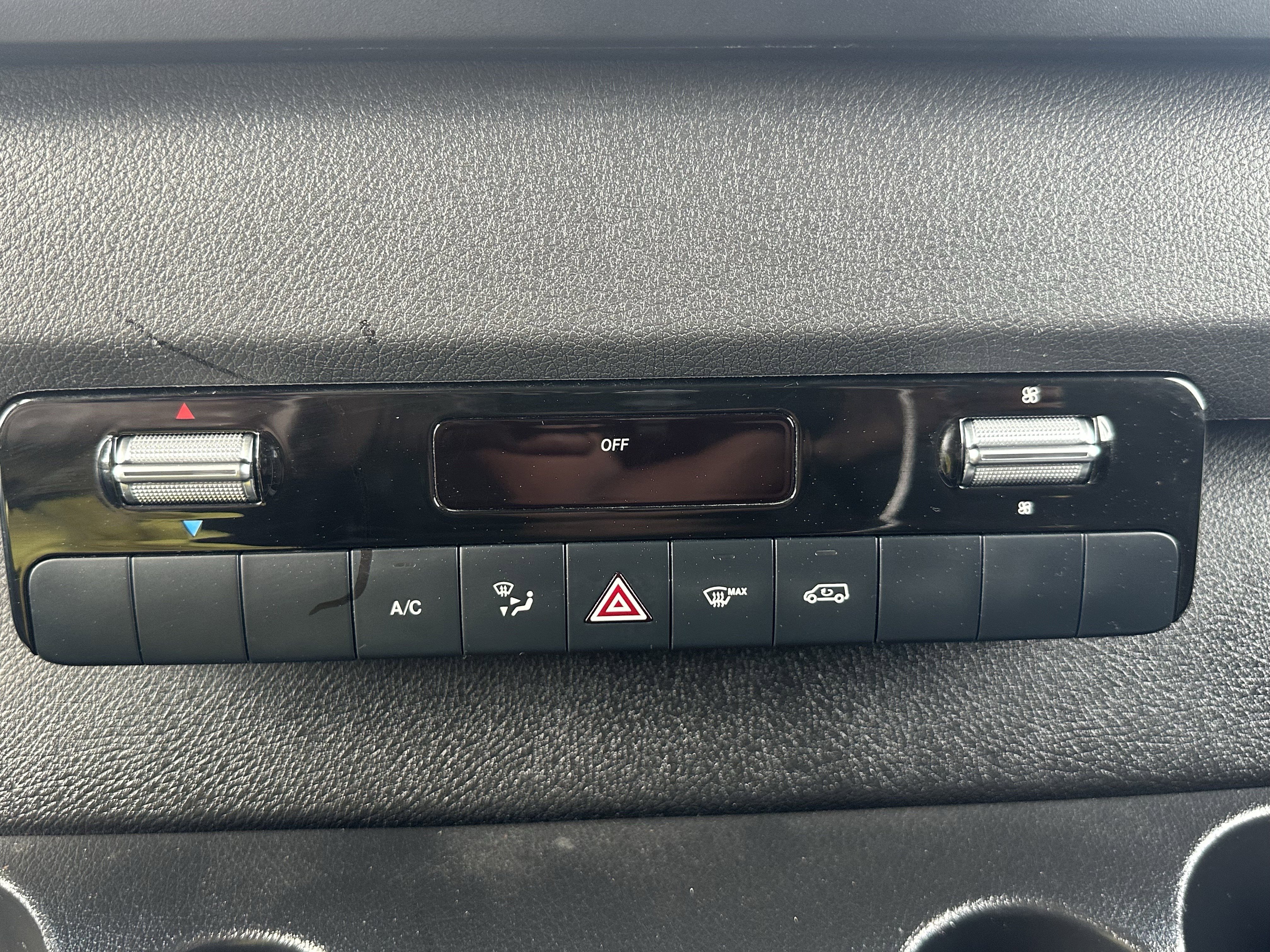Used 2023 Mercedes-Benz Sprinter 2500 image 28