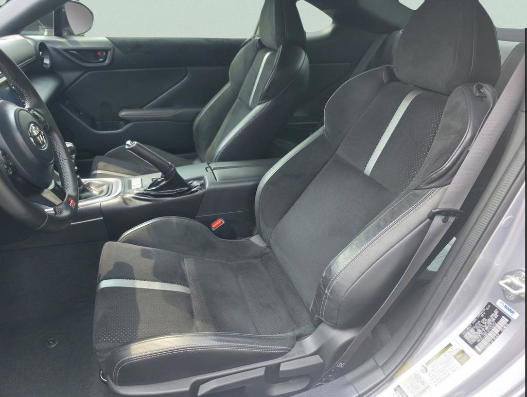 Used 2023 Toyota GR86 Premium w/ ALL Weather Mat Package (TMS) image 21